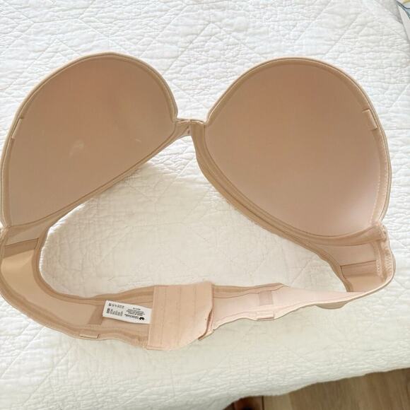 Wacoal 854119 Red Carpet Strapless Underwire Bra Size 38DD Sand EUC - Picture 4 of 10